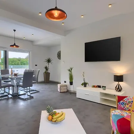 Kuca Za Odmor Ines بولا